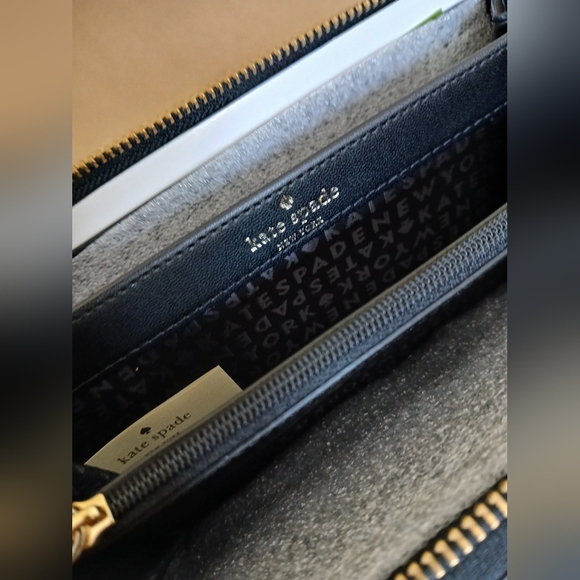 Kate Spade Neda Grove Street Black Zippered Wallet NWT - Picture 10 of 11